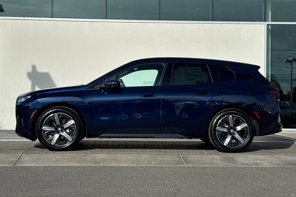 New 2026 BMW iX xDrive60 AWD/4WD image 6