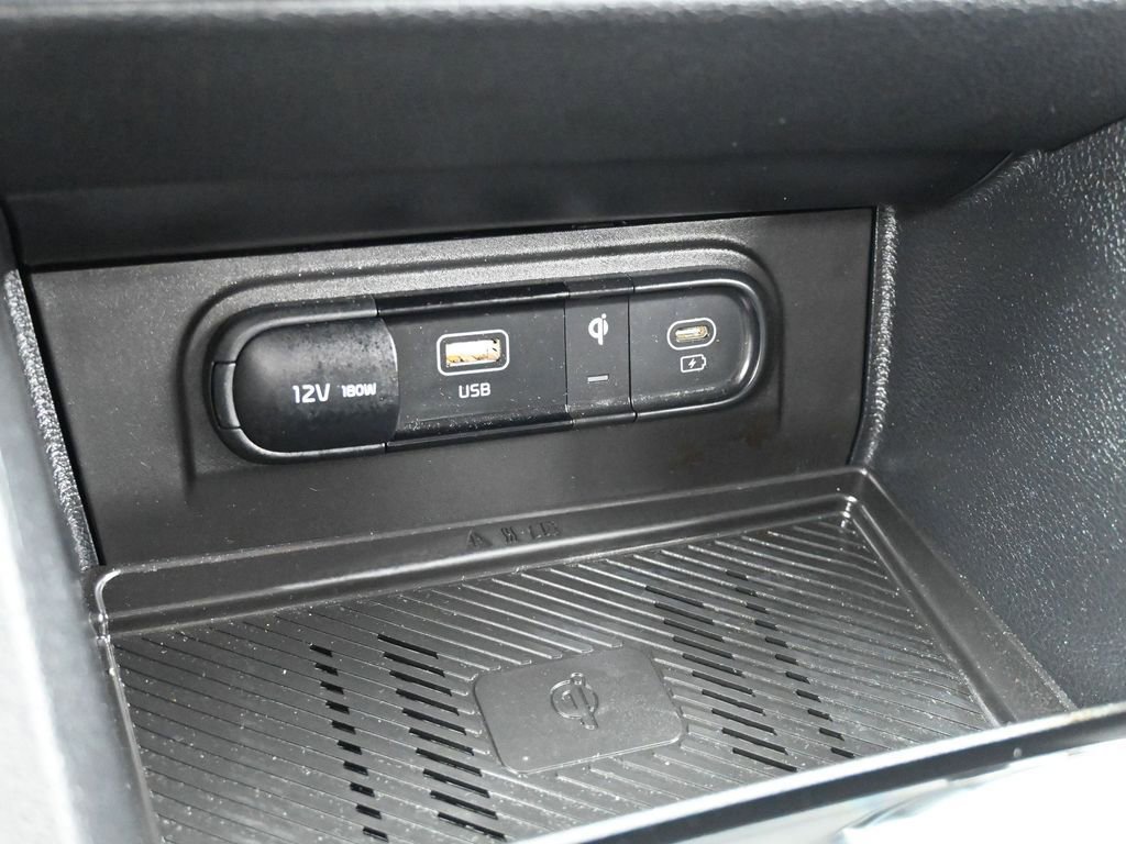 Used 2025 Kia Sportage EX image 25