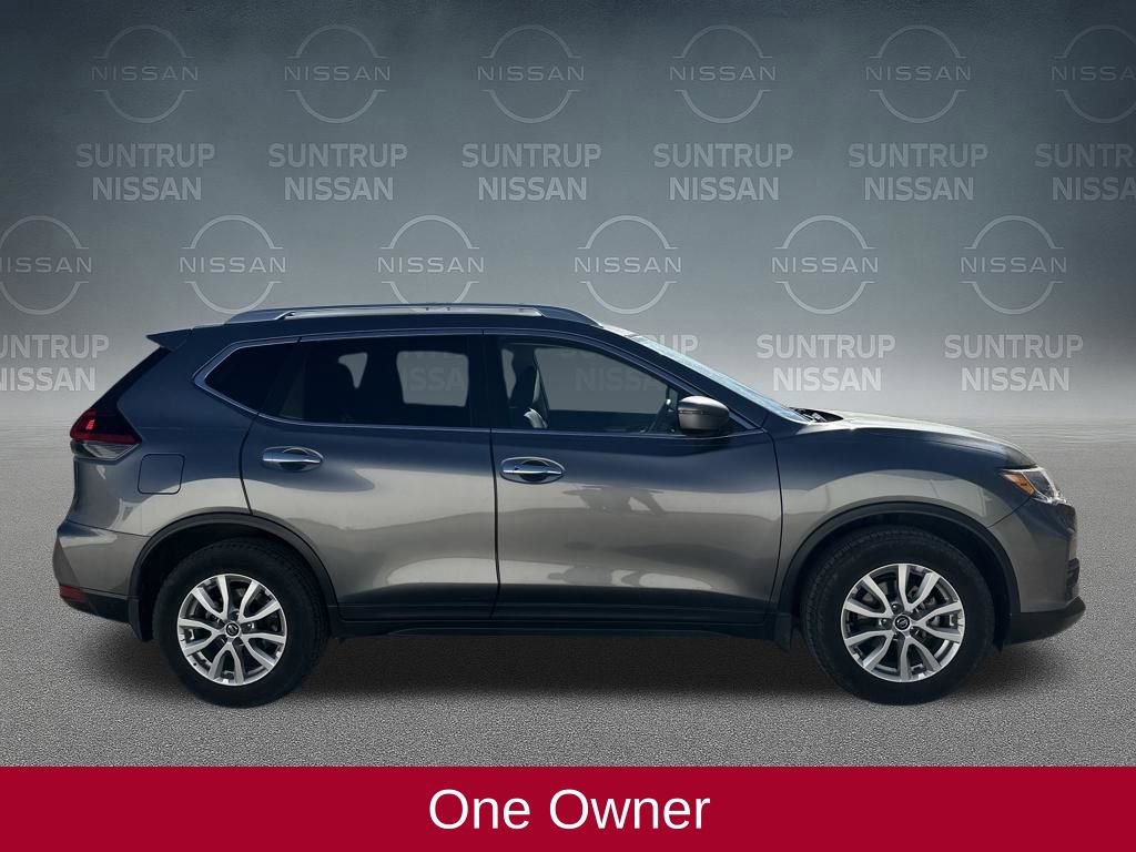 Used 2018 Nissan Rogue SV image 6
