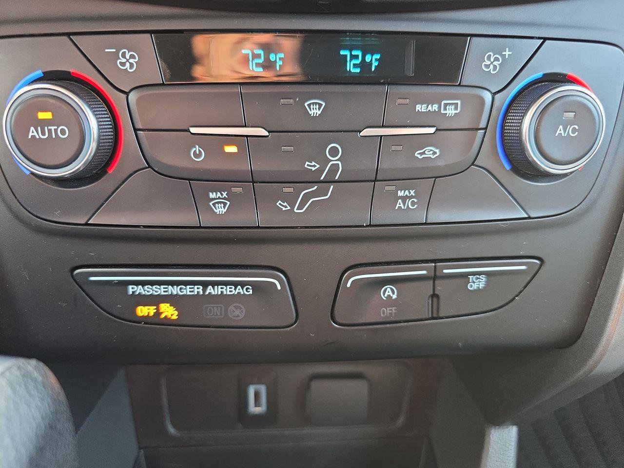 Used 2017 Ford Escape SE image 23