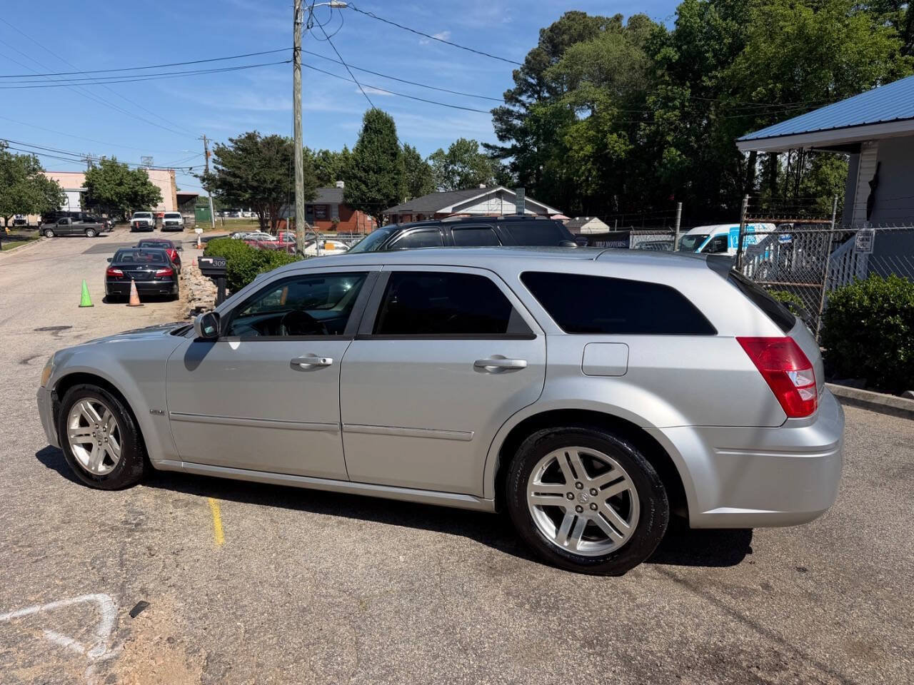 Used 2006 Dodge Magnum R/T w/ Convenience Group II RWD image 9