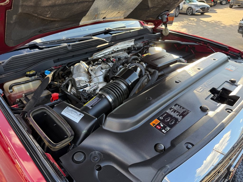 Used 2019 GMC Sierra 2500 SLT w/ Duramax Plus Package AWD/4WD image 36