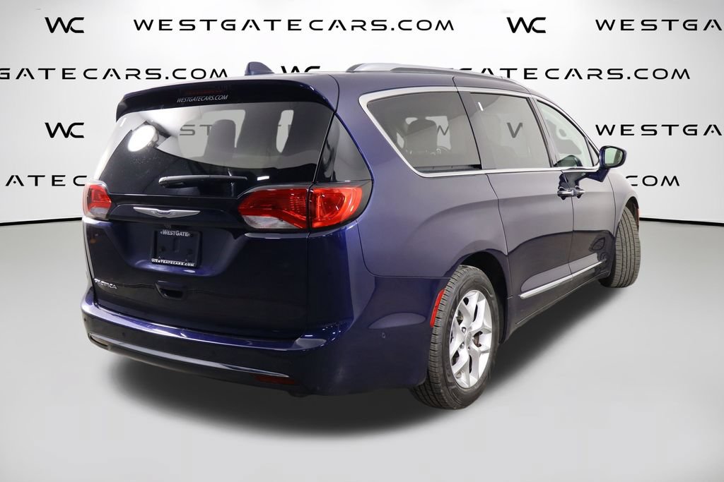 Used 2019 Chrysler Pacifica Touring-L Plus w/ Advanced Safetytec Group FWD image 43
