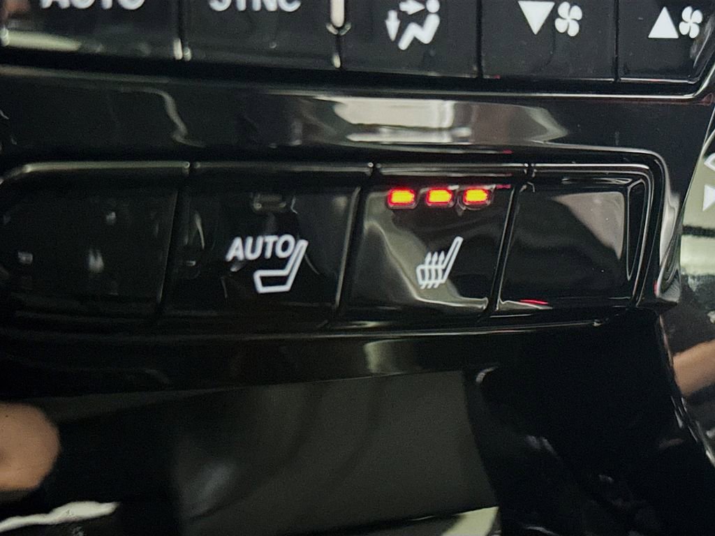 Used 2022 Acura MDX SH-AWD image 22