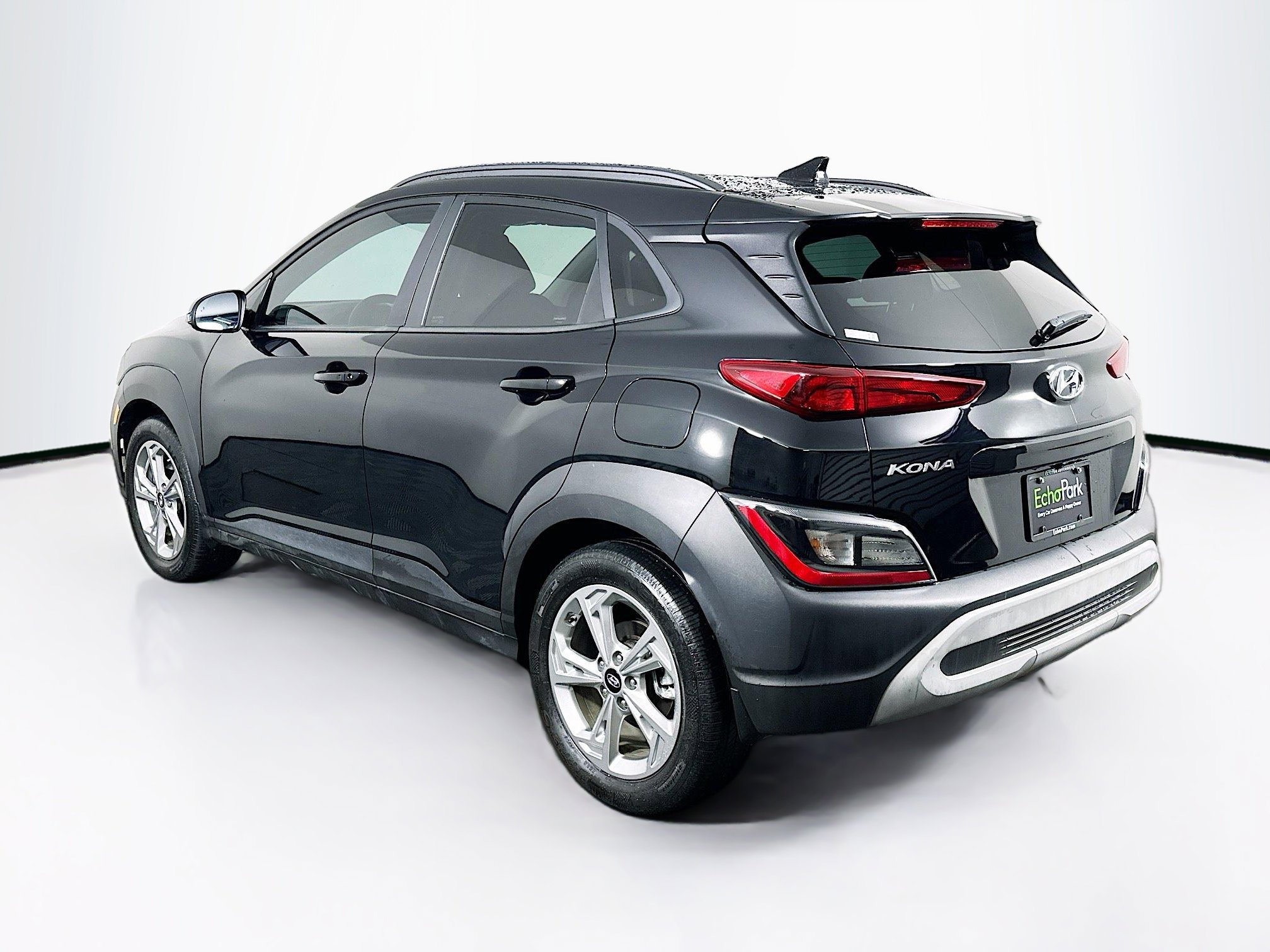 Used 2023 Hyundai Kona SEL w/ Convenience Package image 5