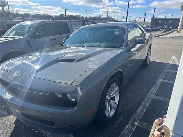 Used 2023 Dodge Challenger SXT image 3