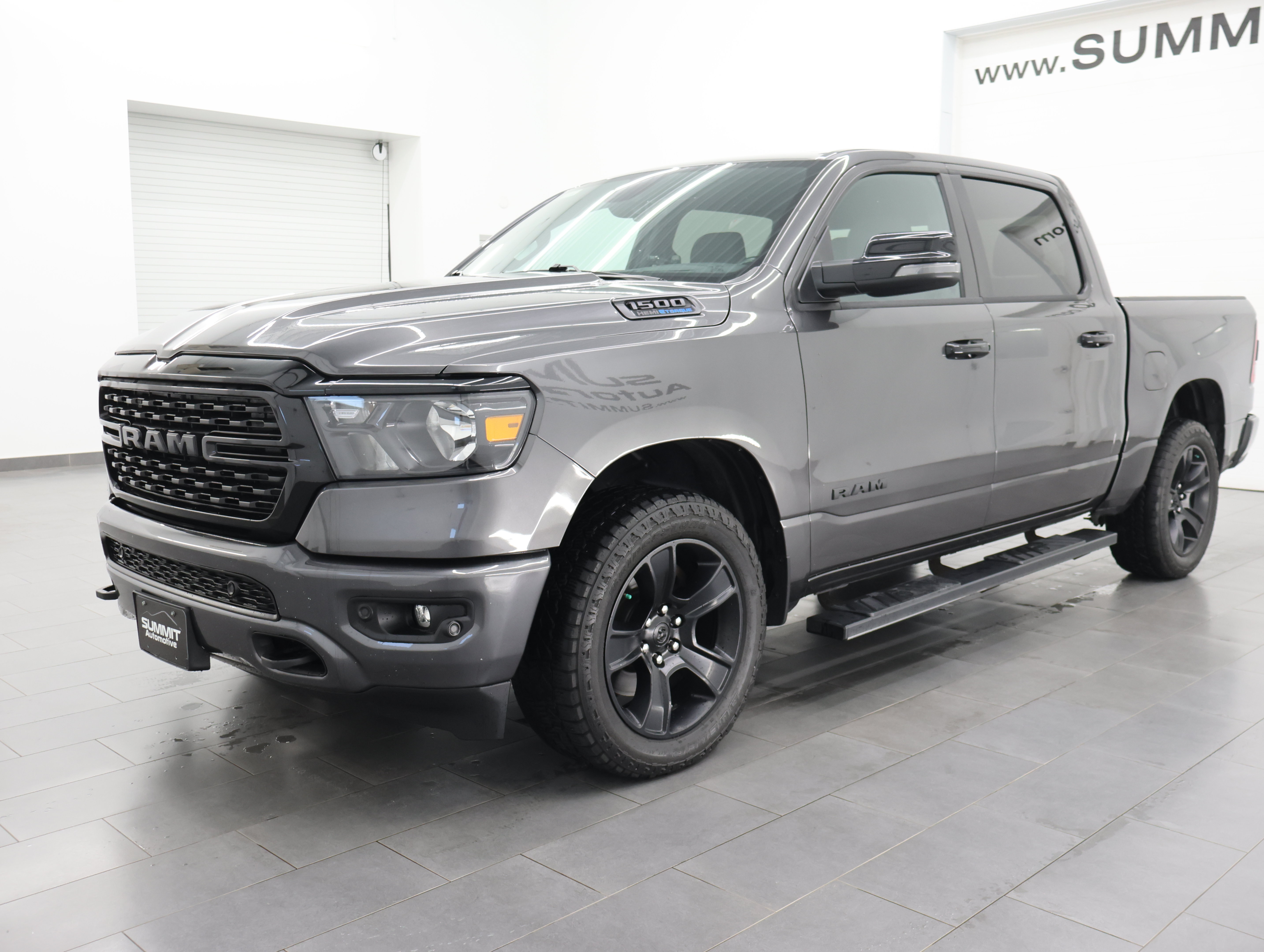 Used 2024 RAM 1500 Big Horn AWD/4WD image 6
