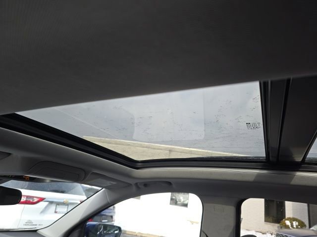 Certified 2022 GMC Terrain SLE w/ Driver Convenience Package image 11