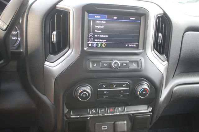 Used 2020 Chevrolet Silverado 1500 Custom Trail Boss w/ Custom Convenience Package AWD/4WD image 4