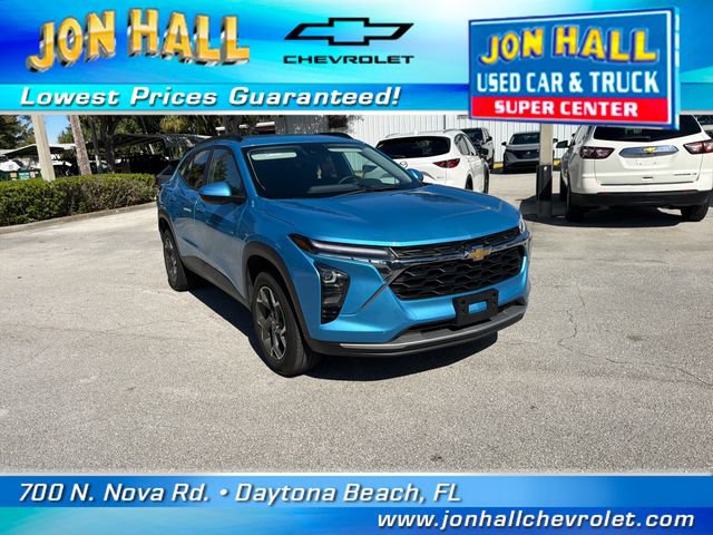 Used 2025 Chevrolet Trax LT w/ Driver Confidence Package FWD image 13