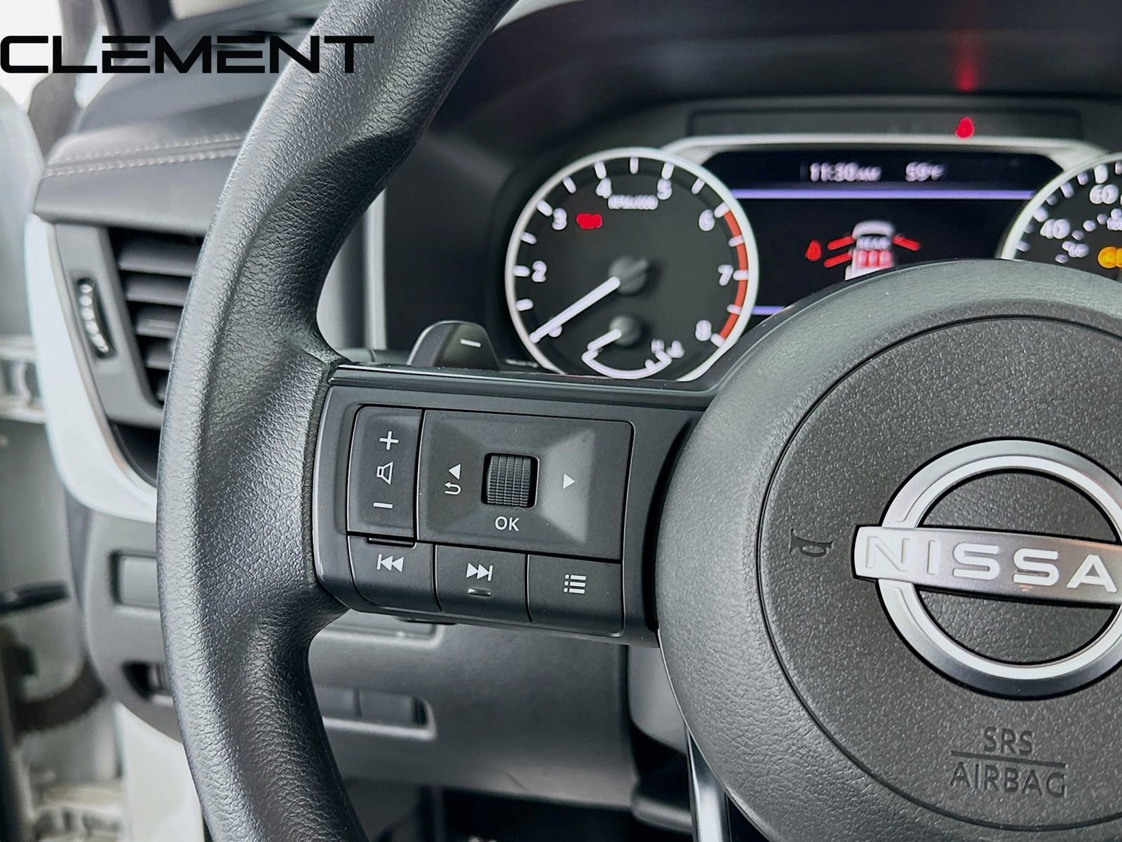 Used 2024 Nissan Rogue S image 14