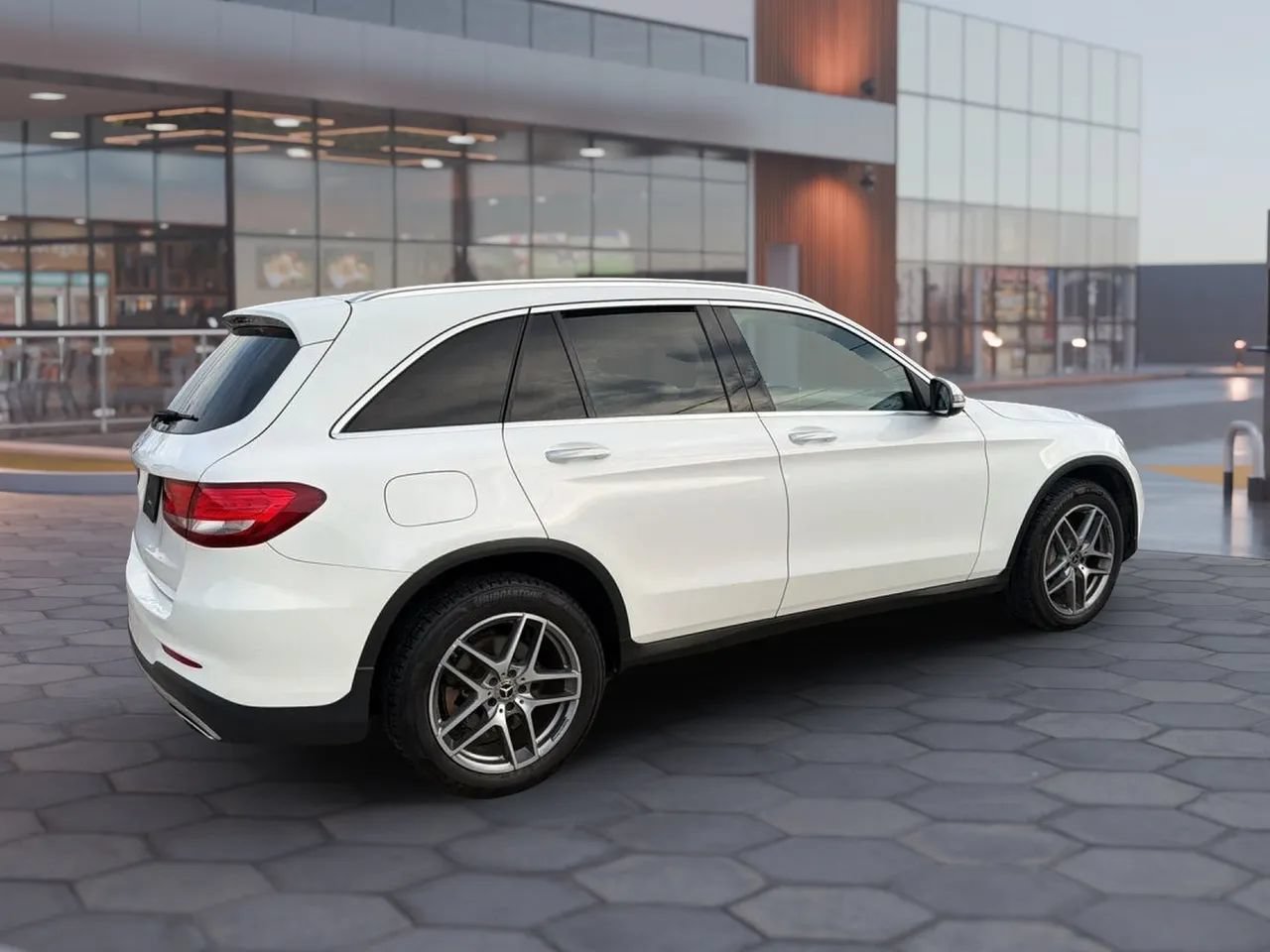 Used 2017 Mercedes-Benz GLC 300 w/ Premium 2 Package image 12