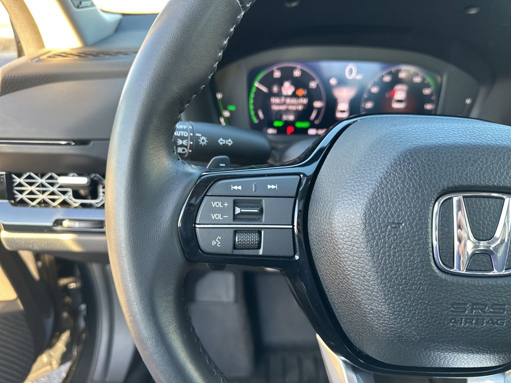 Used 2023 Honda Accord Touring image 10