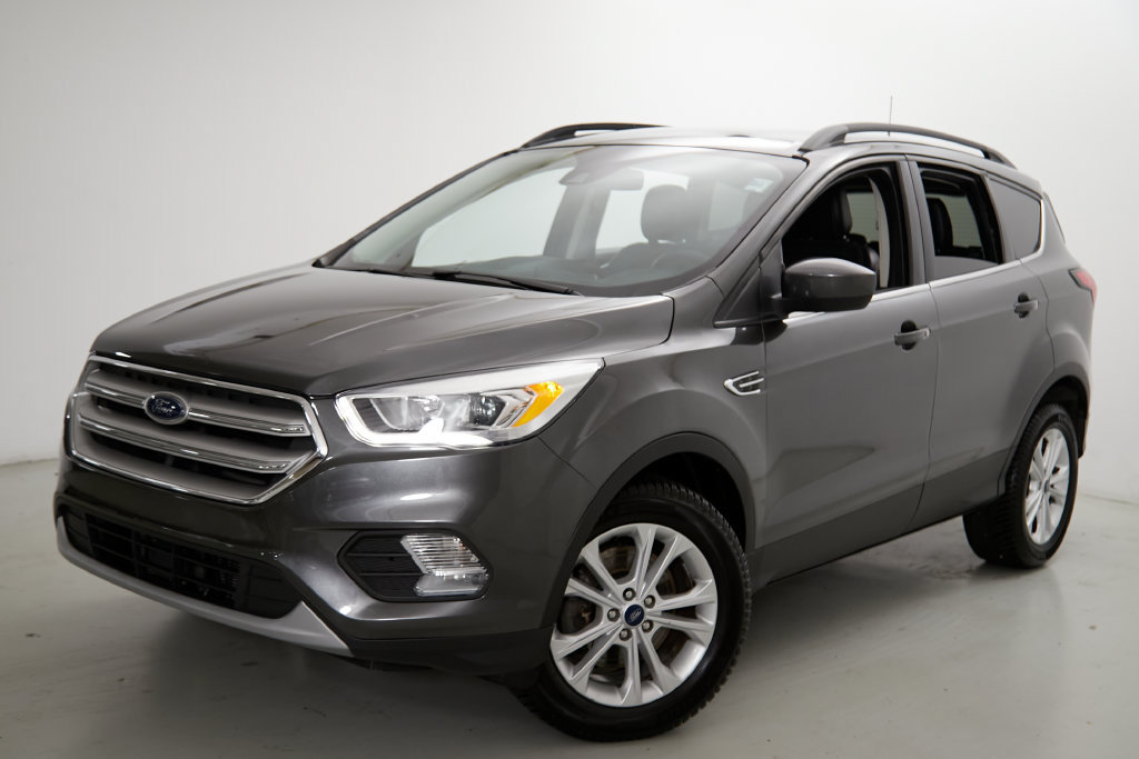 Used 2019 Ford Escape SEL AWD/4WD image 3