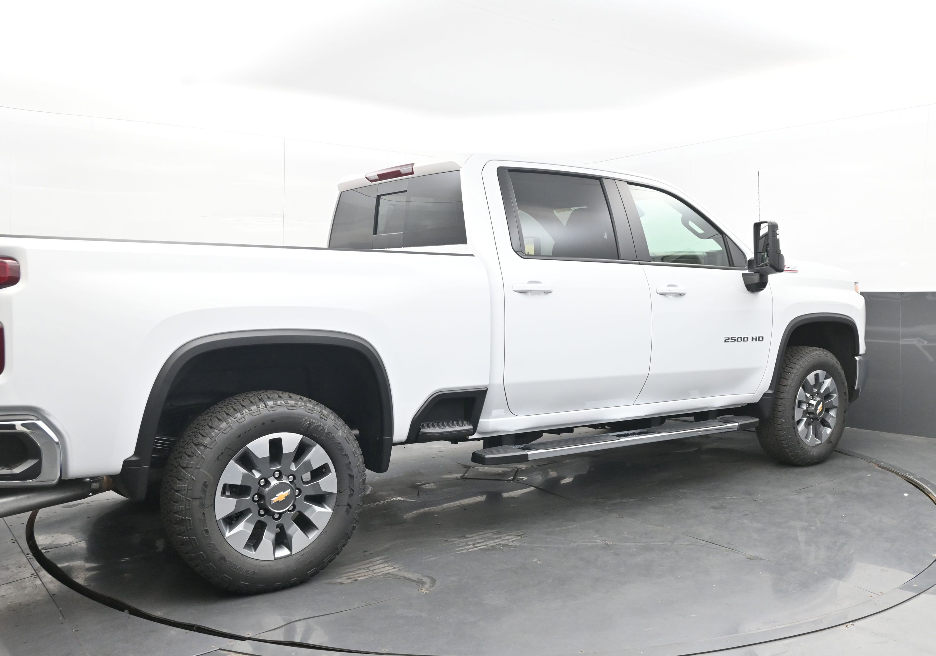 New 2026 Chevrolet Silverado 2500 LT image 9