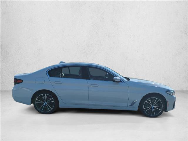 Used 2023 BMW 540i w/ Premium Package image 4