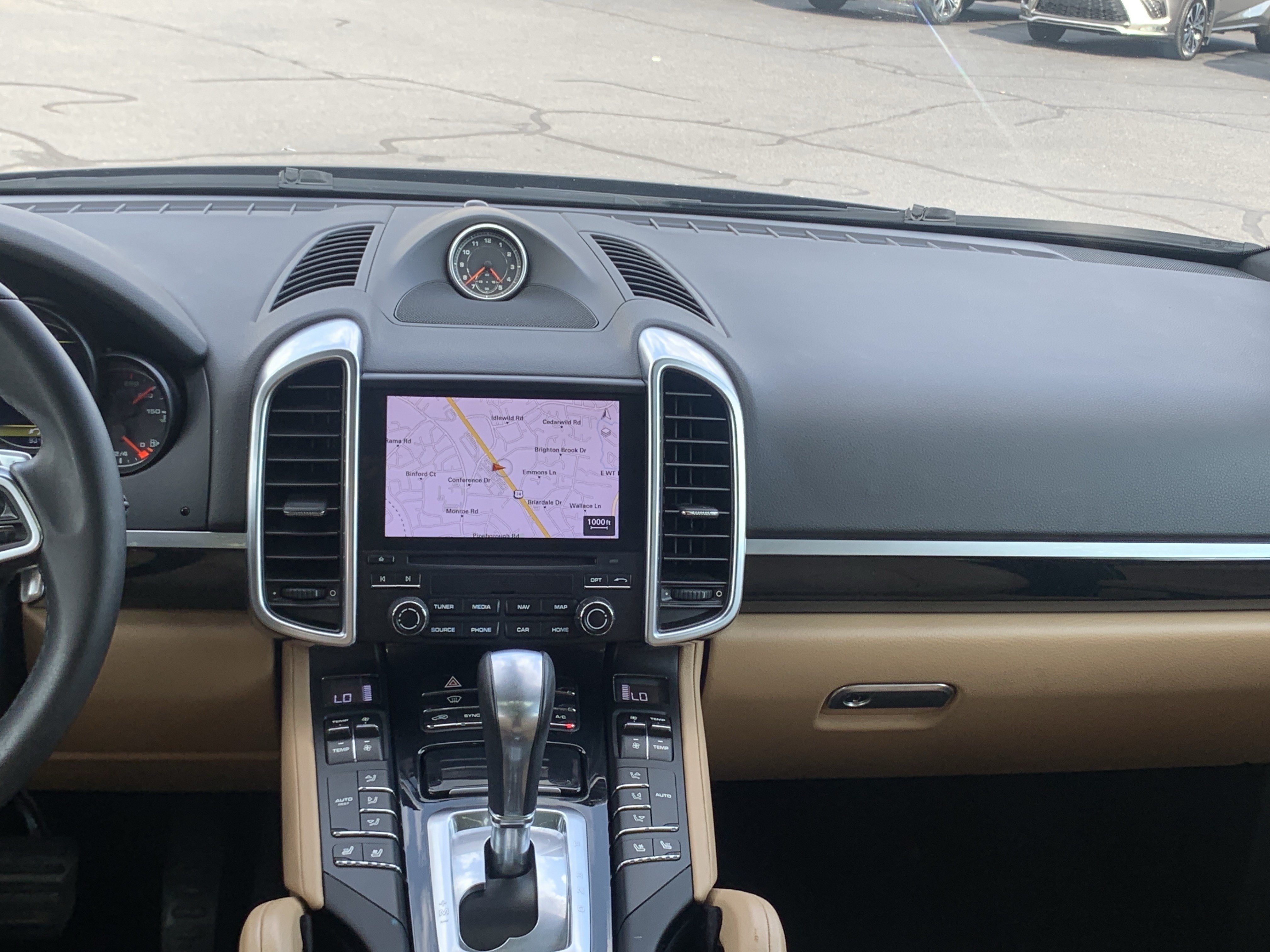 Used 2018 Porsche Cayenne Platinum Edition AWD/4WD image 31