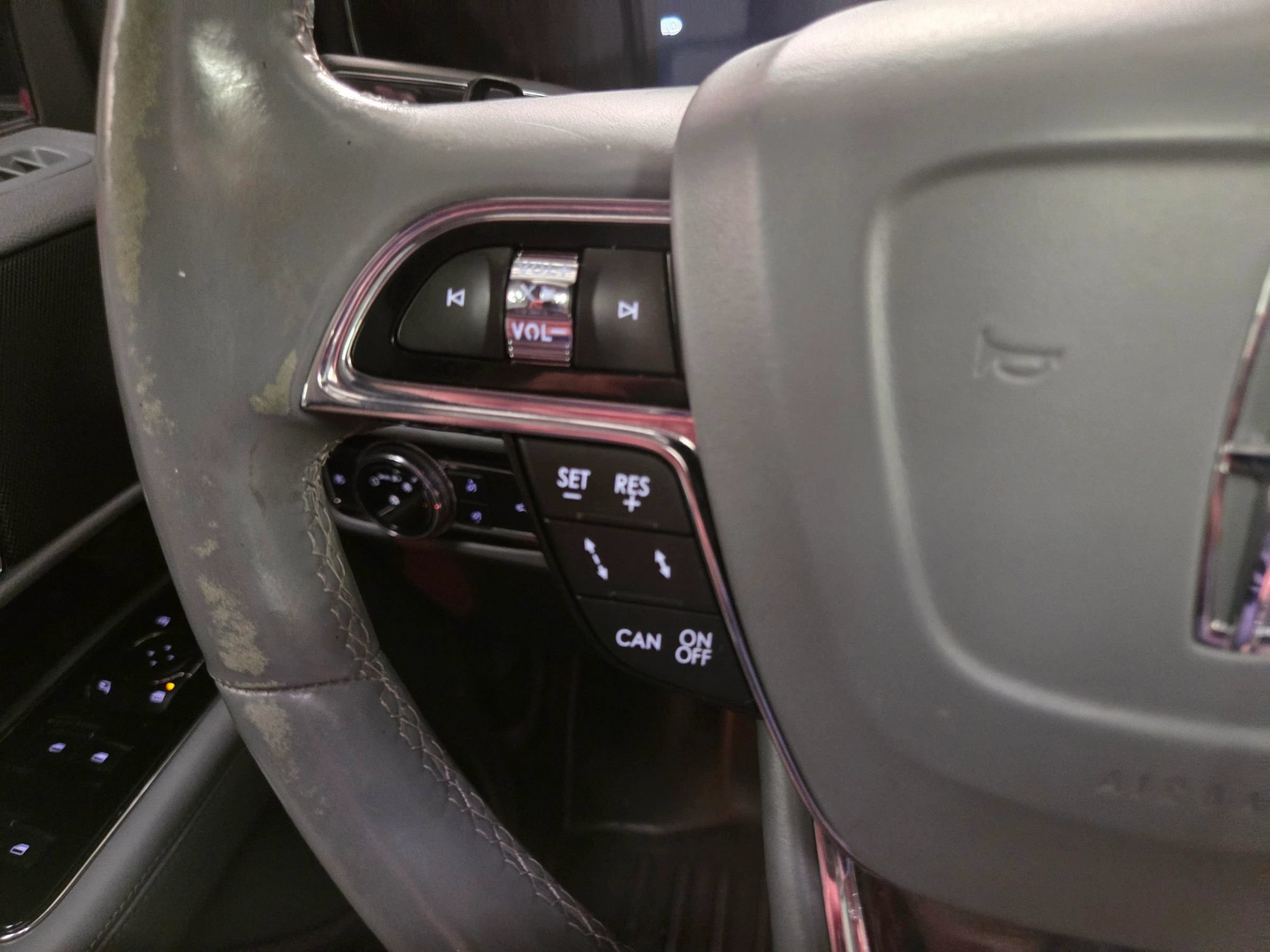 Used 2021 Lincoln Navigator L Reserve RWD image 21