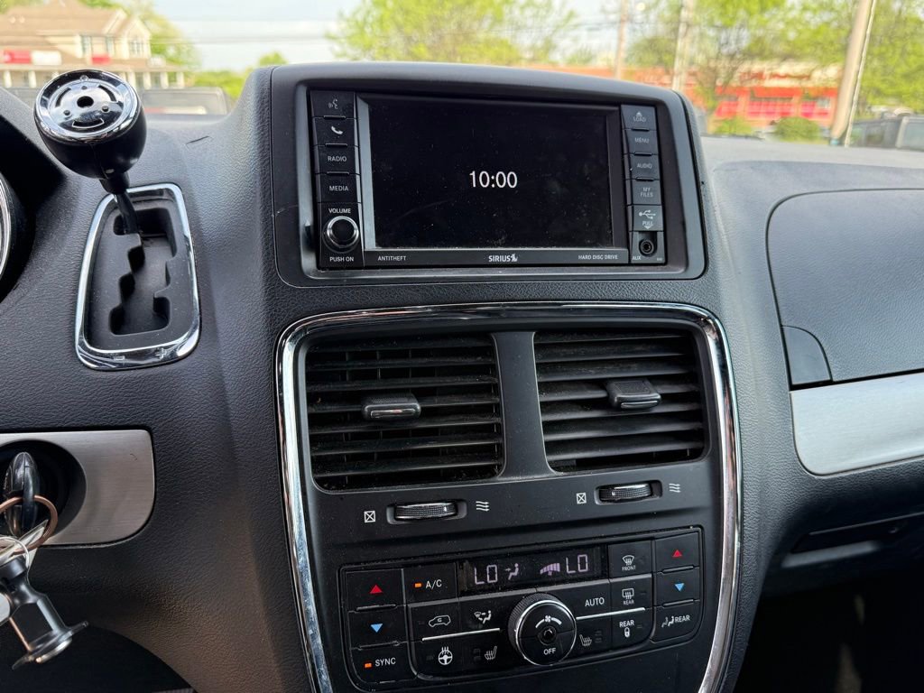 Used 2017 Dodge Grand Caravan GT w/ Safety Sphere Group FWD image 19