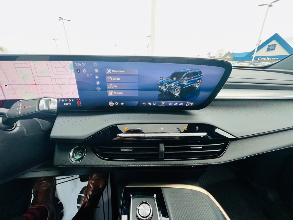 Used 2025 Buick Enclave Avenir w/ Super Cruise Package image 39