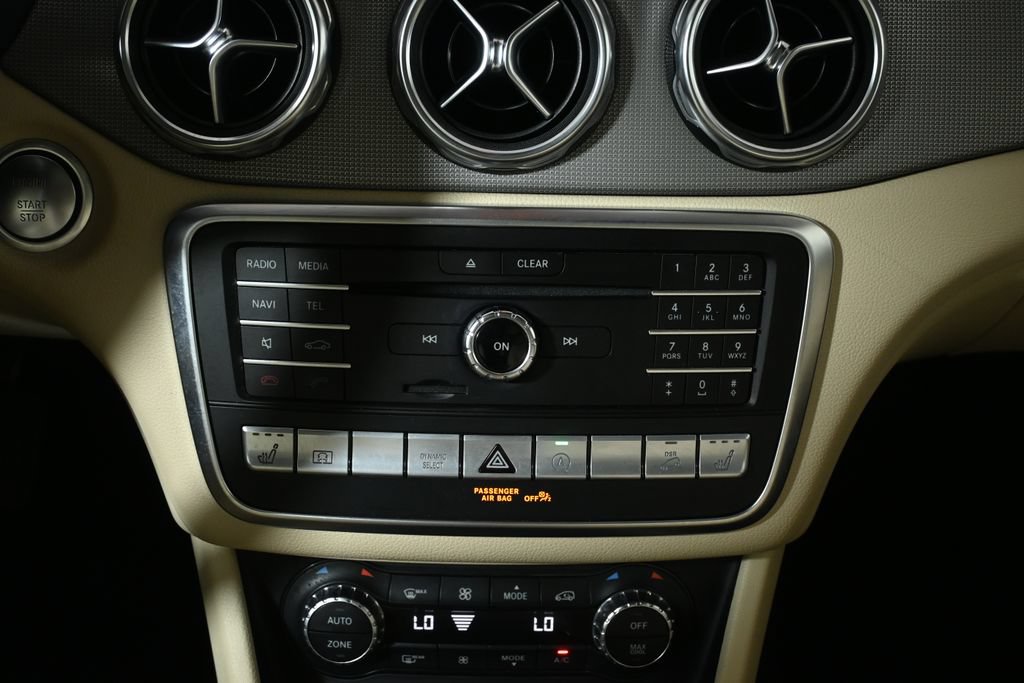 Used 2019 Mercedes-Benz GLA 250 4MATIC image 24