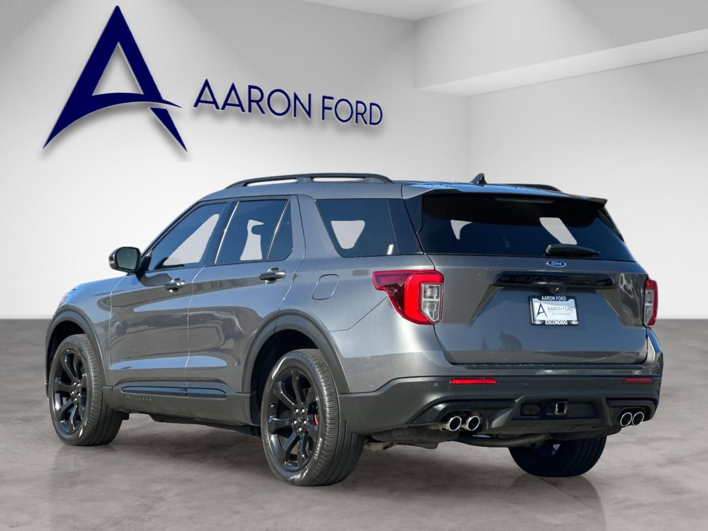 Used 2023 Ford Explorer ST w/ Equipment Group 401A image 4