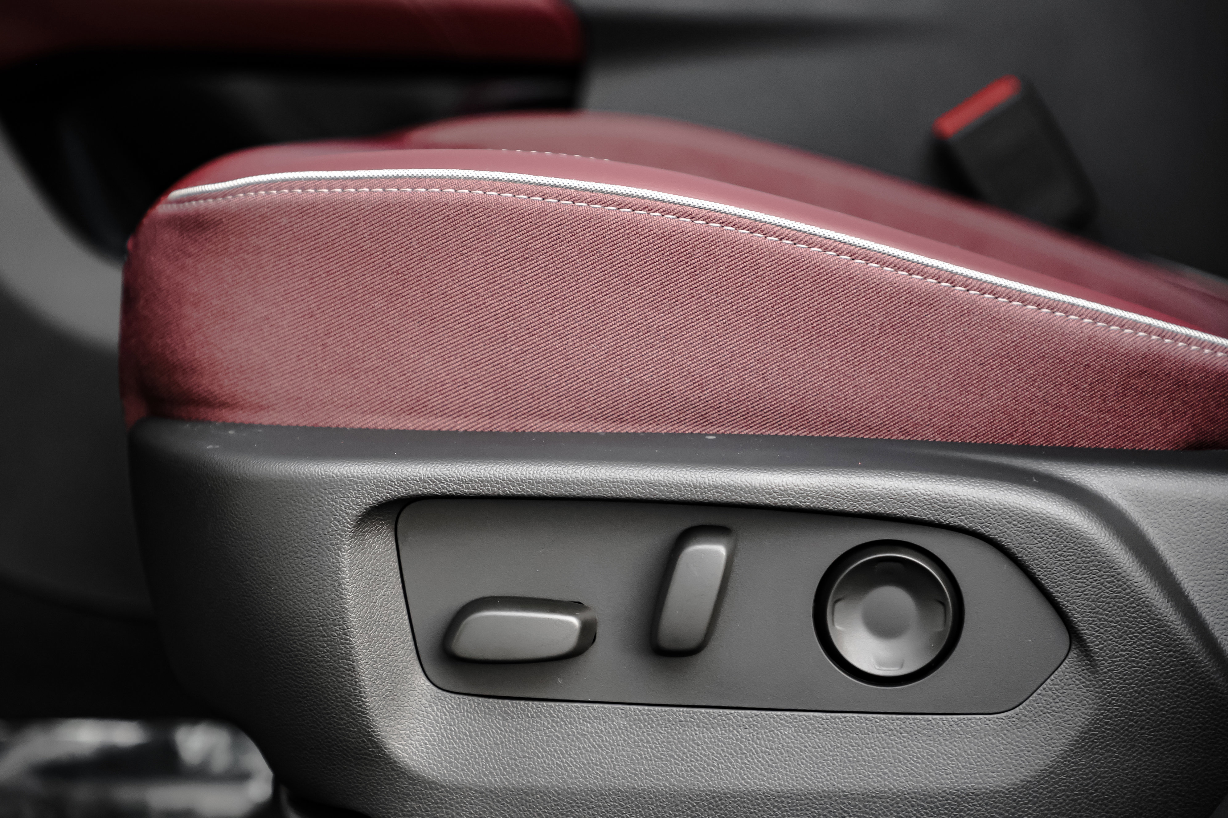 New 2026 Buick Envision Sport Touring image 12