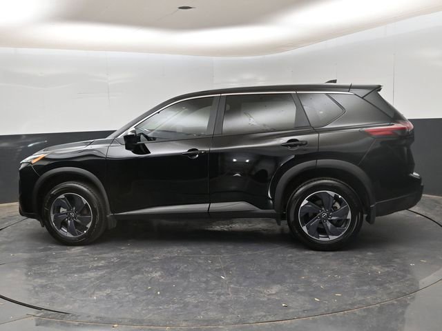 Certified 2025 Nissan Rogue SV FWD image 5