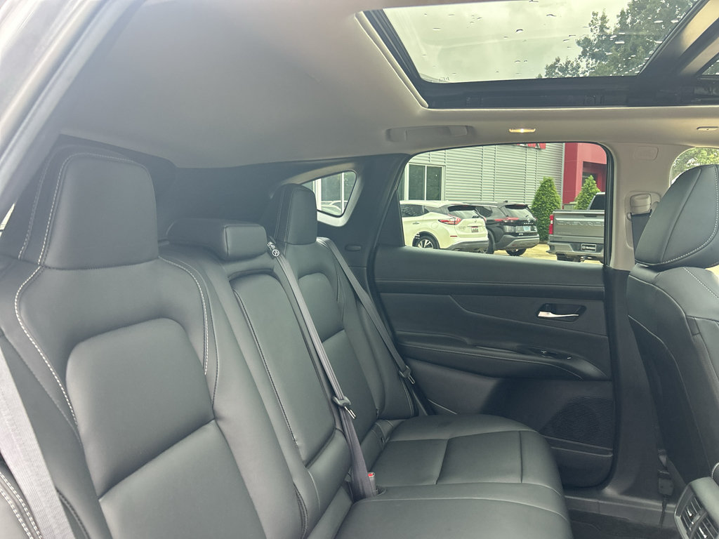 Used 2025 Nissan Murano SL AWD/4WD image 14