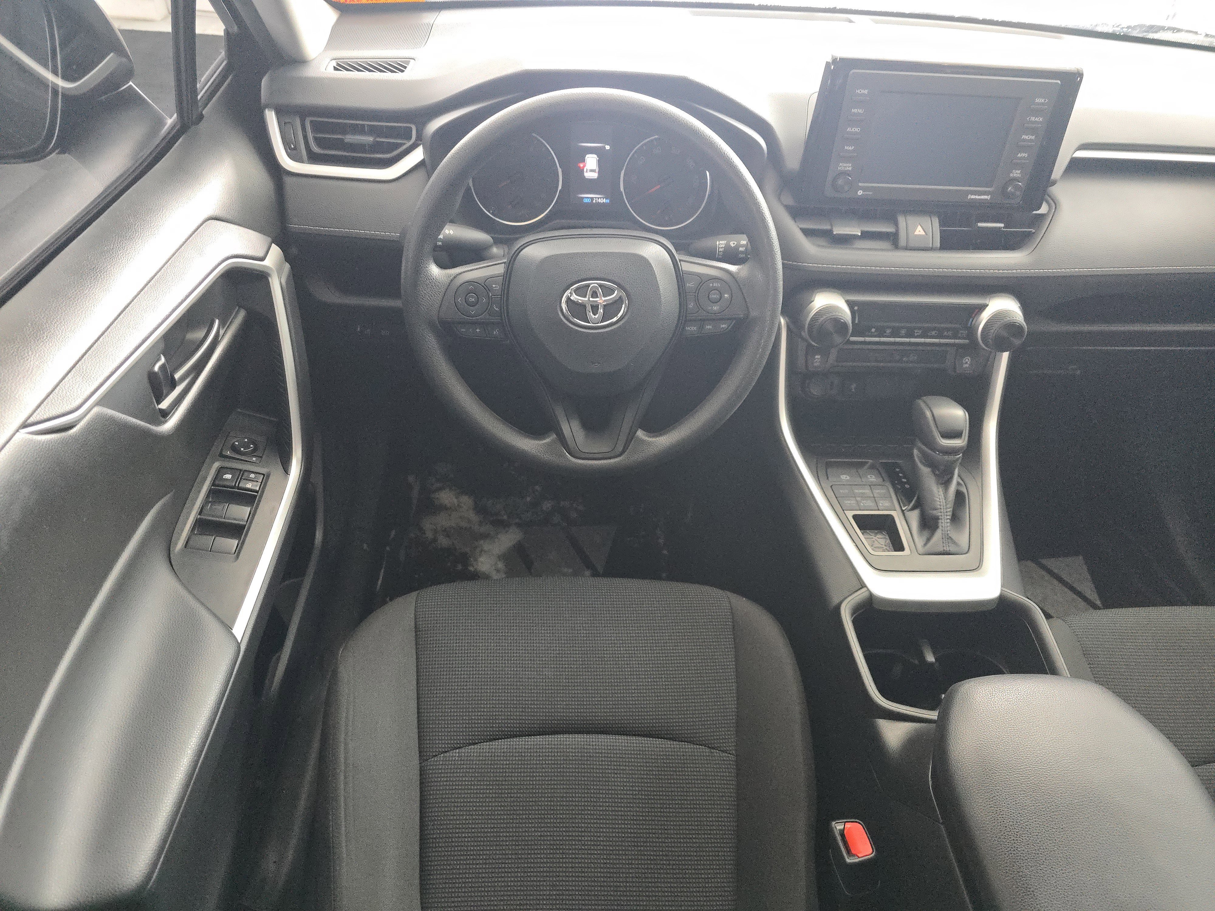 Used 2022 Toyota RAV4 LE image 15
