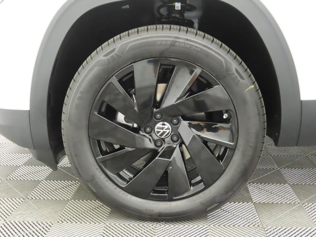 New 2026 Volkswagen Atlas SE image 30