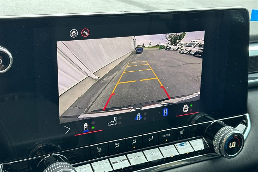 New 2025 GMC Canyon Elevation w/ Convenience Package image 16