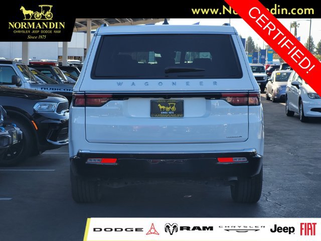 Certified 2024 Jeep Wagoneer Series II w/ Flexible Seating Group RWD image 4