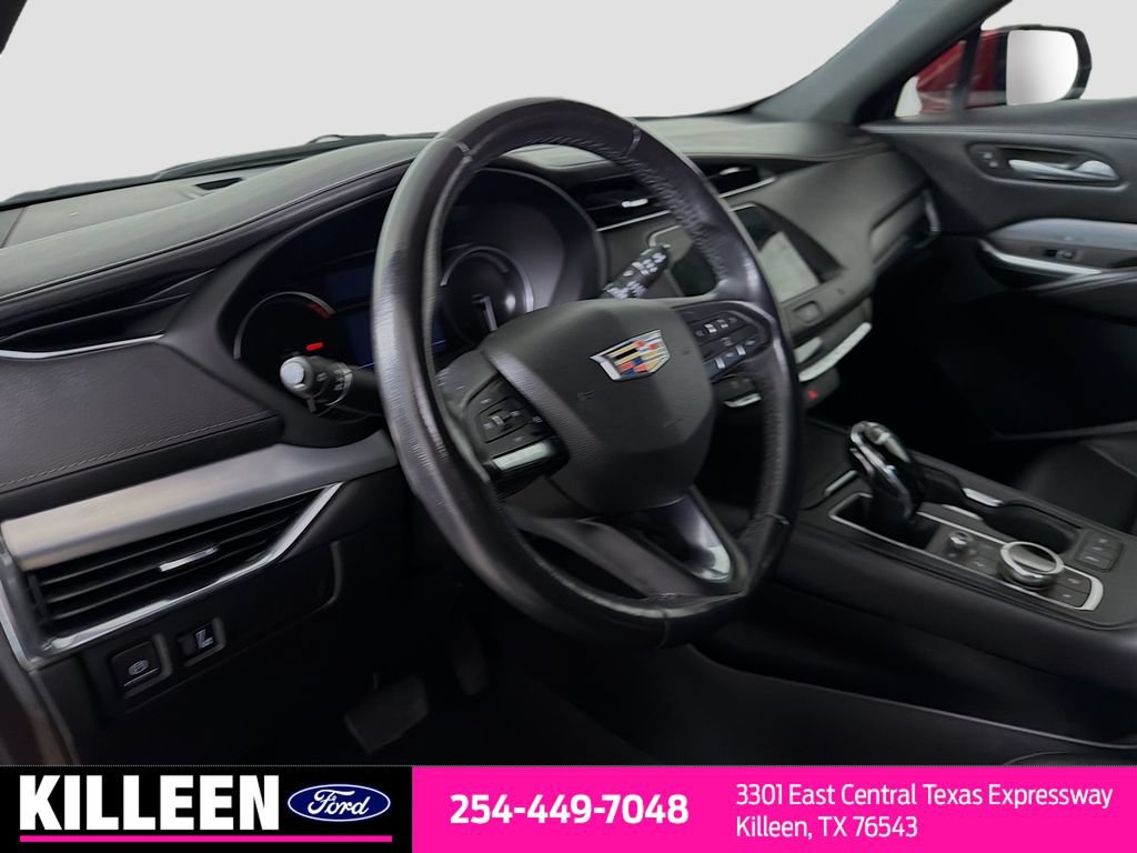 Used 2021 Cadillac XT4 Premium Luxury FWD image 11