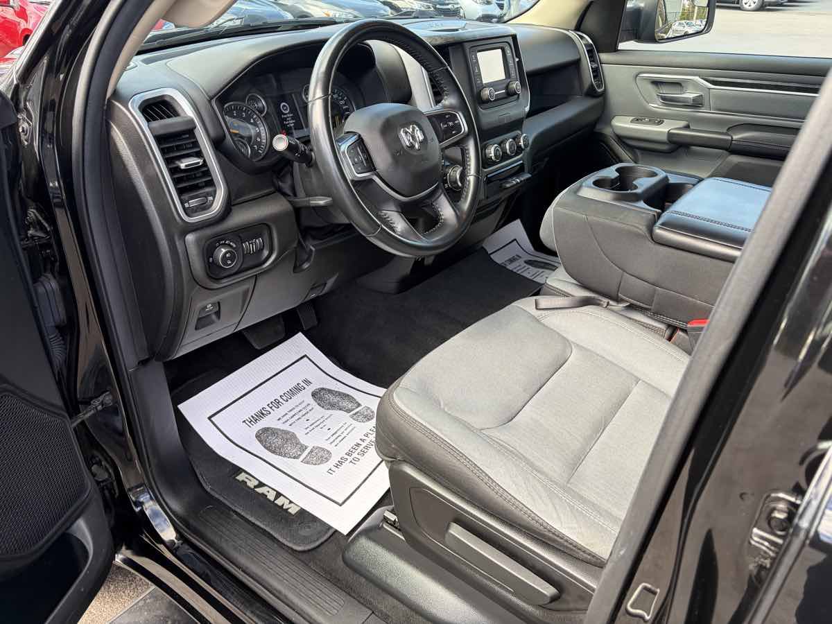 Used 2019 RAM 1500 Big Horn AWD/4WD image 9