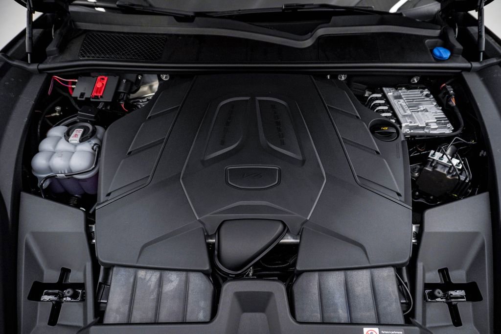 New 2026 Porsche Cayenne AWD/4WD image 29