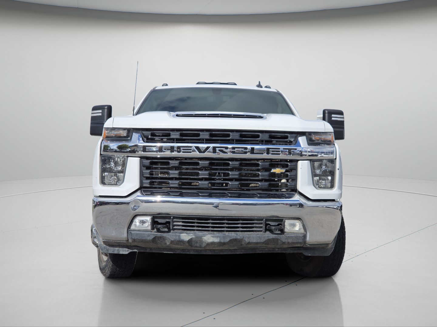 Used 2022 Chevrolet Silverado 3500 LT w/ Convenience Package AWD/4WD image 3
