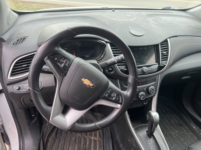 Used 2018 Chevrolet Trax LT w/ LT Convenience Package image 7
