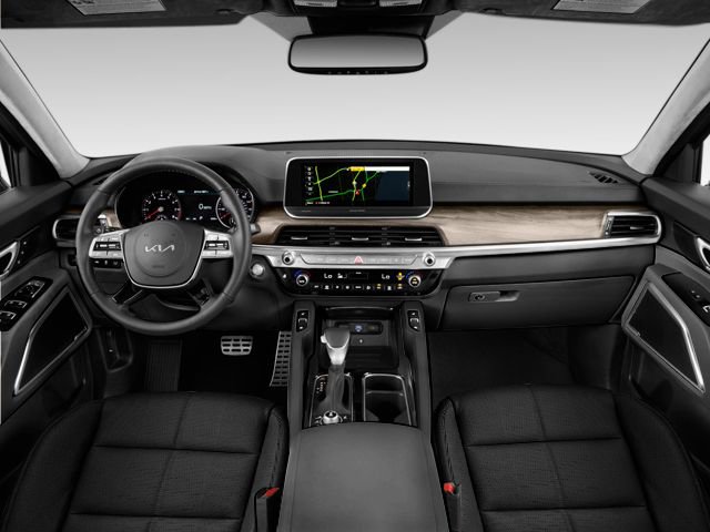 Used 2022 Kia Telluride SX w/ SX Prestige Package image 3