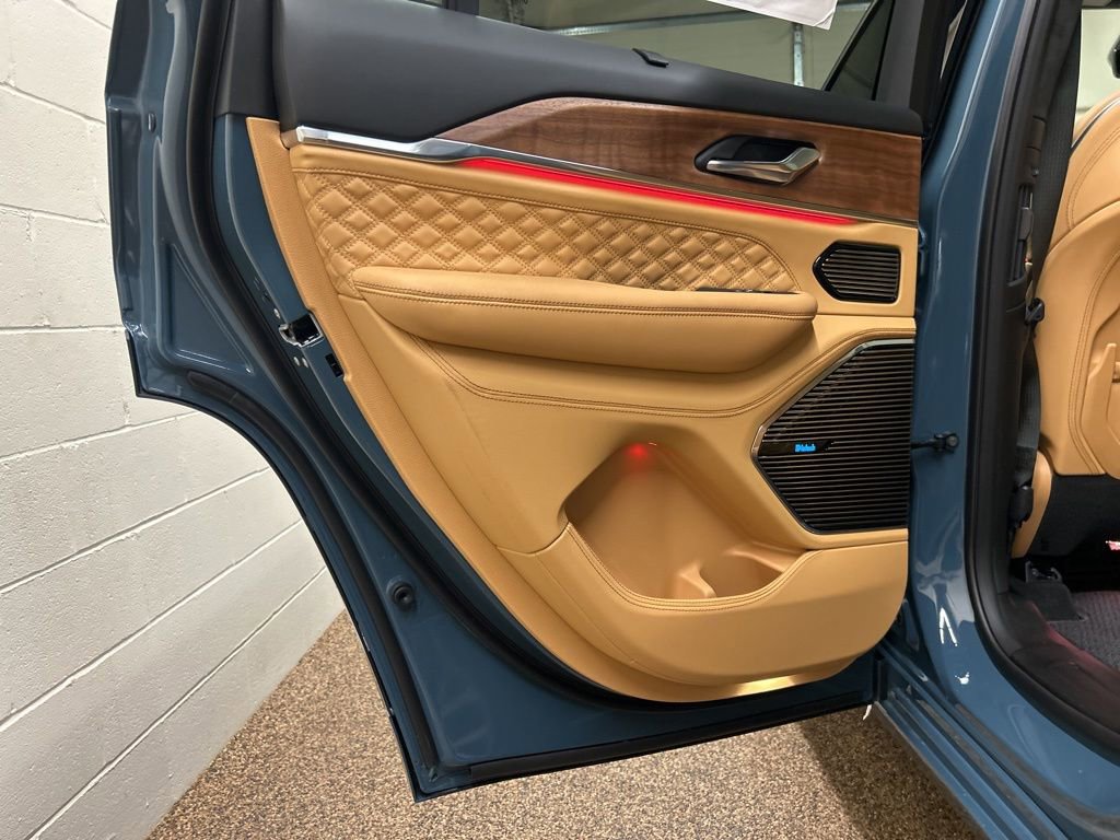 New 2026 Jeep Grand Cherokee Summit w/ Adv Protech Group IV image 14