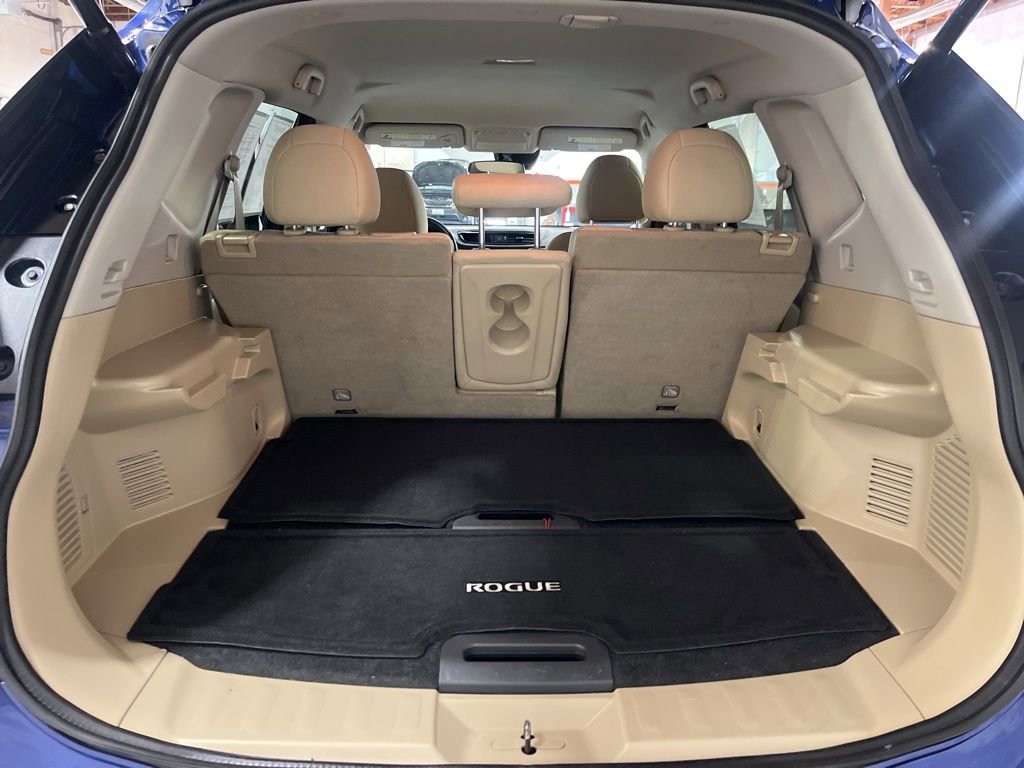 Used 2020 Nissan Rogue SV AWD/4WD image 7