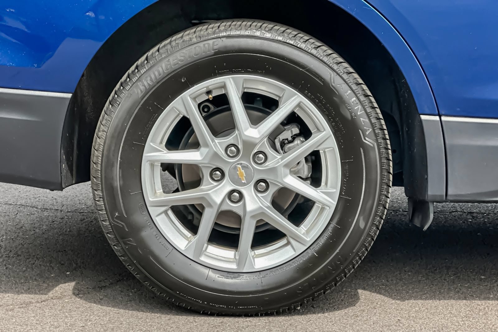 Used 2023 Chevrolet Equinox LS w/ LS Convenience Package AWD/4WD image 38