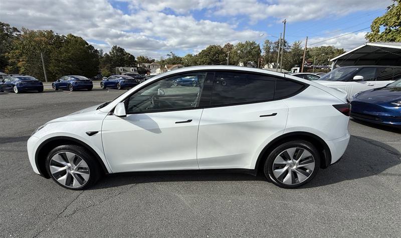 Used 2023 Tesla Model Y Long Range image 2