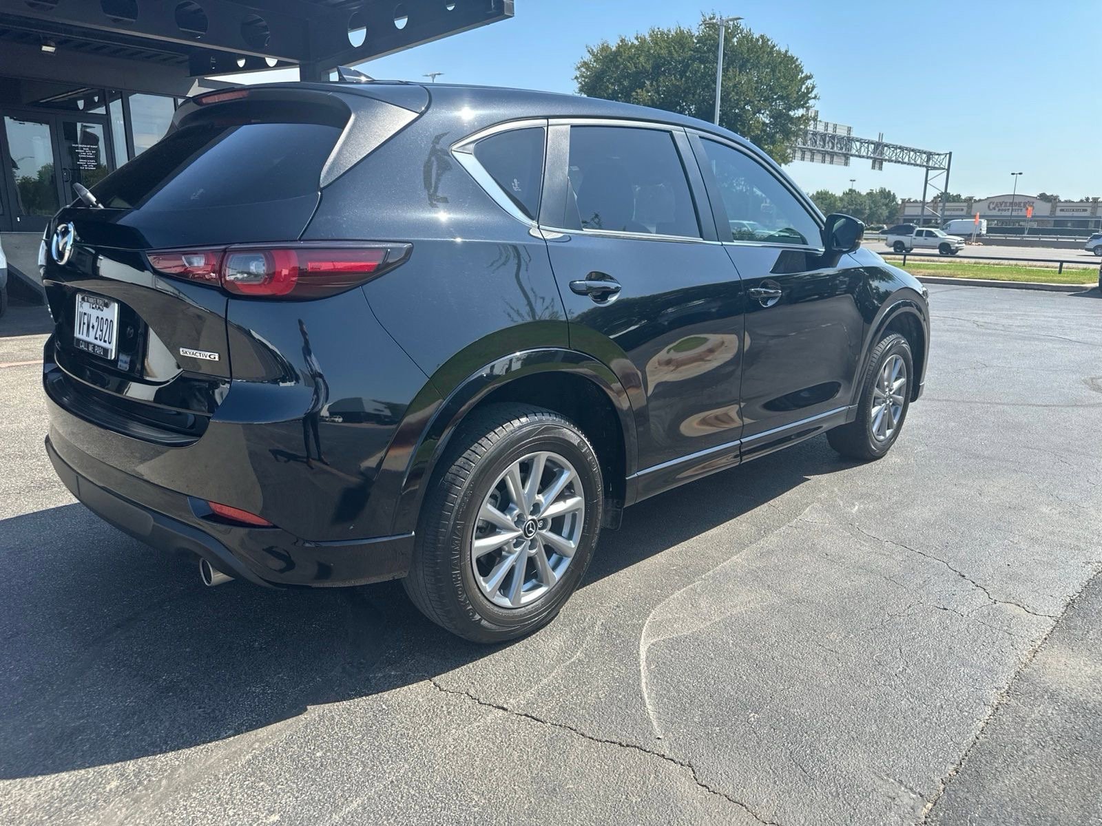 Certified 2024 MAZDA CX-5 AWD 2.5 S w/ Select Package image 6