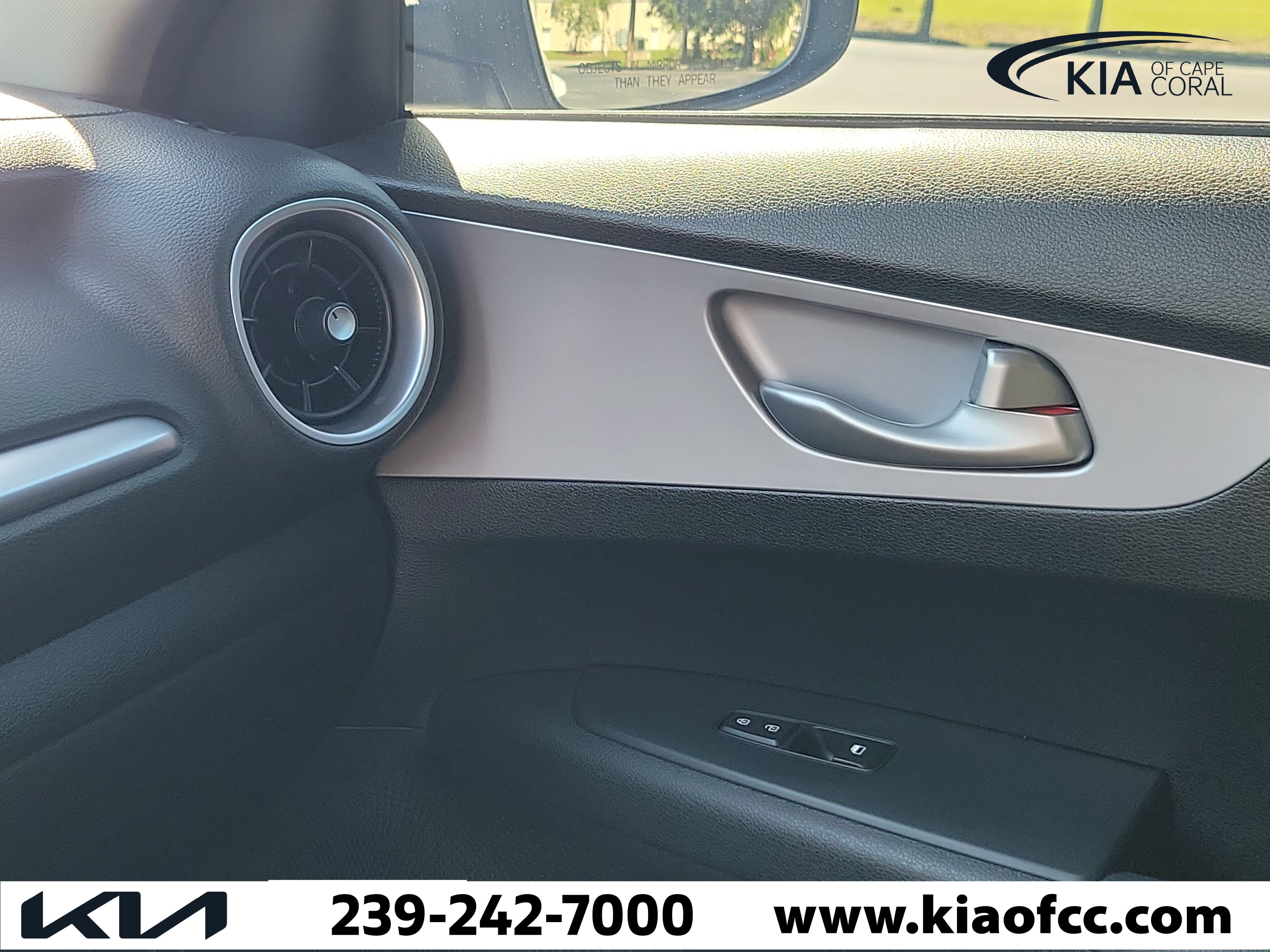 Certified 2023 Kia Forte LXS FWD image 30