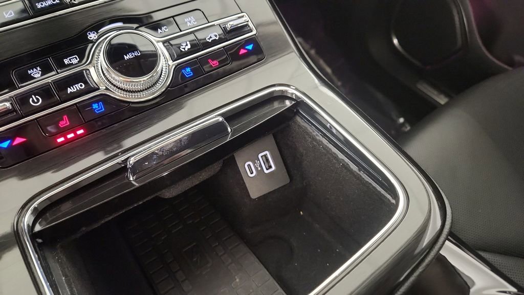 Used 2022 Lincoln Nautilus Reserve image 19