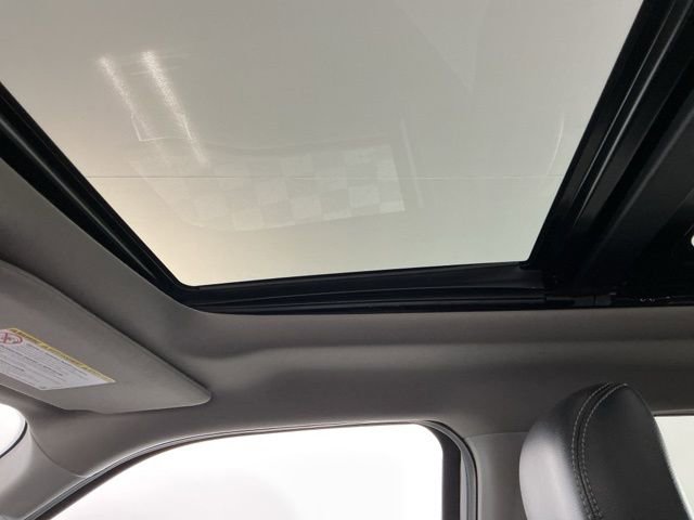 Used 2021 Ford F350 Lariat w/ FX4 Off-Road Package image 21