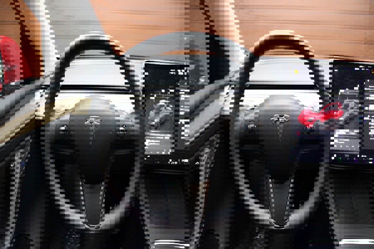 Used 2022 Tesla Model Y Performance image 16