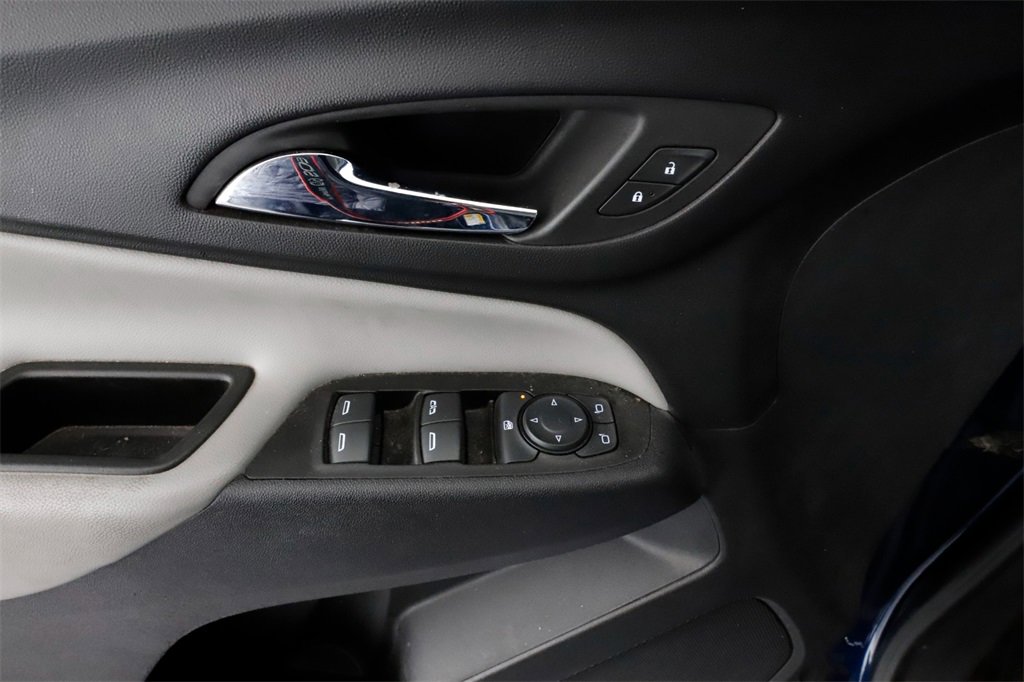 Used 2022 Chevrolet Equinox LS w/ LS Convenience Package image 17