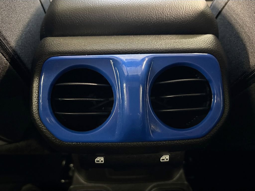 Used 2025 Jeep Gladiator Sport image 20